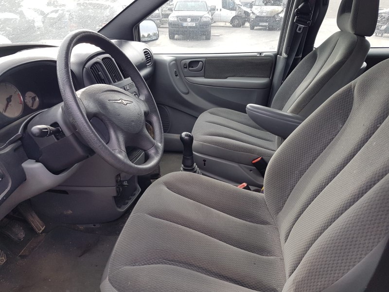 chrysler voyager (rg) del año 2004 chrysler voyager (rg) del año 2004