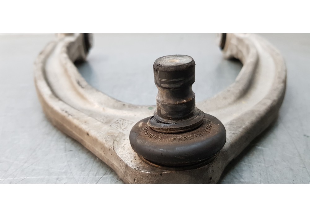 Recambio de brazo suspension superior delantero izquierdo para alfa romeo stelvio (630) super q4 referencia OEM IAM K206602  