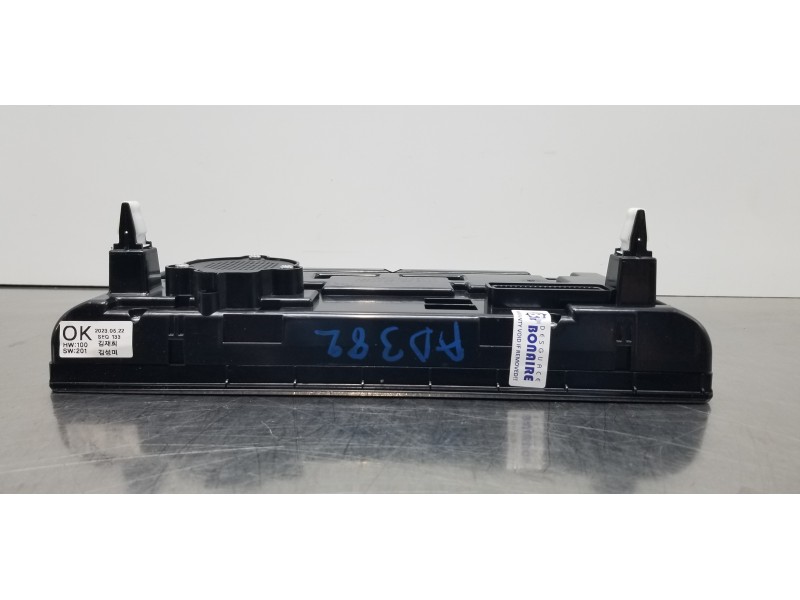 Recambio de cuadro instrumentos para hyundai tucson tecno sky referencia OEM IAM 94013N7060  