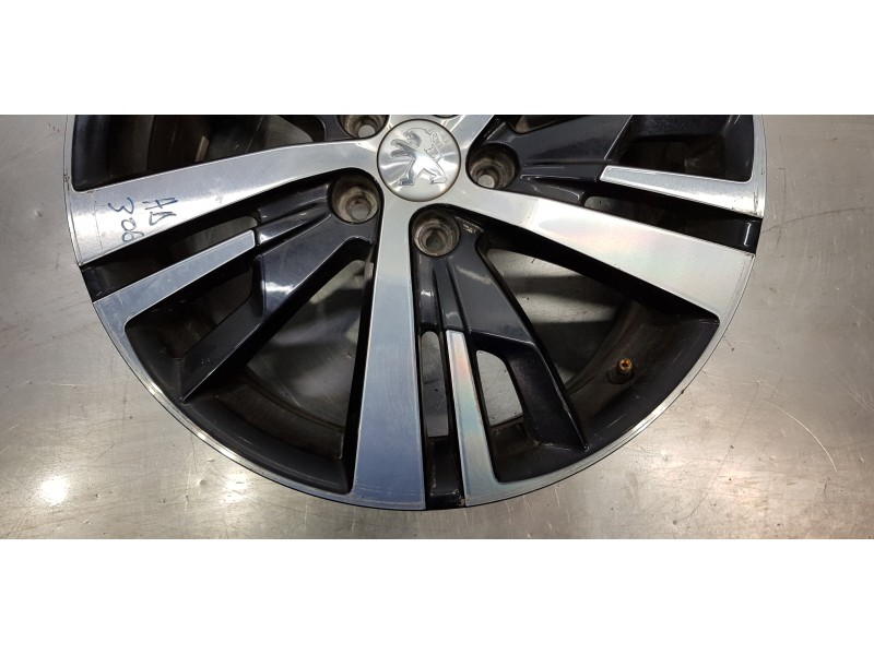 Recambio de llanta para peugeot 3008 active referencia OEM IAM 98096873ZR 9809687377  Recambio de llanta para peugeot 3008 active referencia OEM IAM 98096873ZR 9809687377