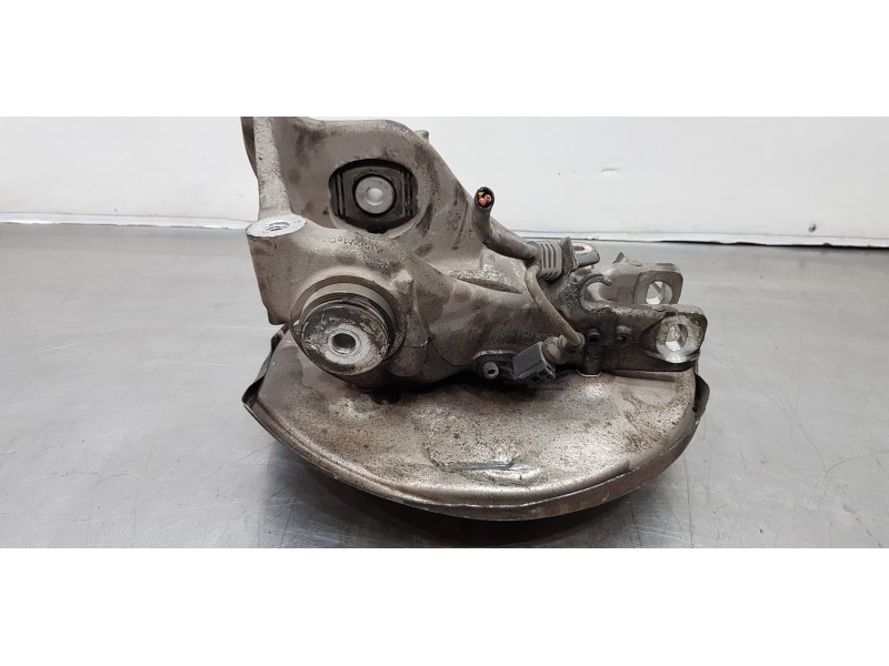 Recambio de mangueta trasera derecha para audi q5 (8r) 2.0 tdi (125kw) referencia OEM IAM 8R0505432C  