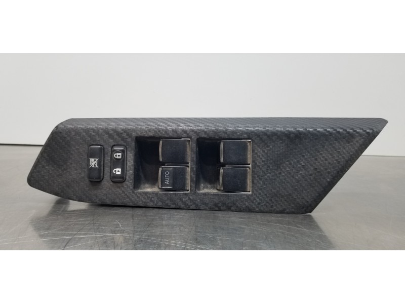 Recambio de mando elevalunas delantero izquierdo para toyota rav 4 advance referencia OEM IAM 8482042210  