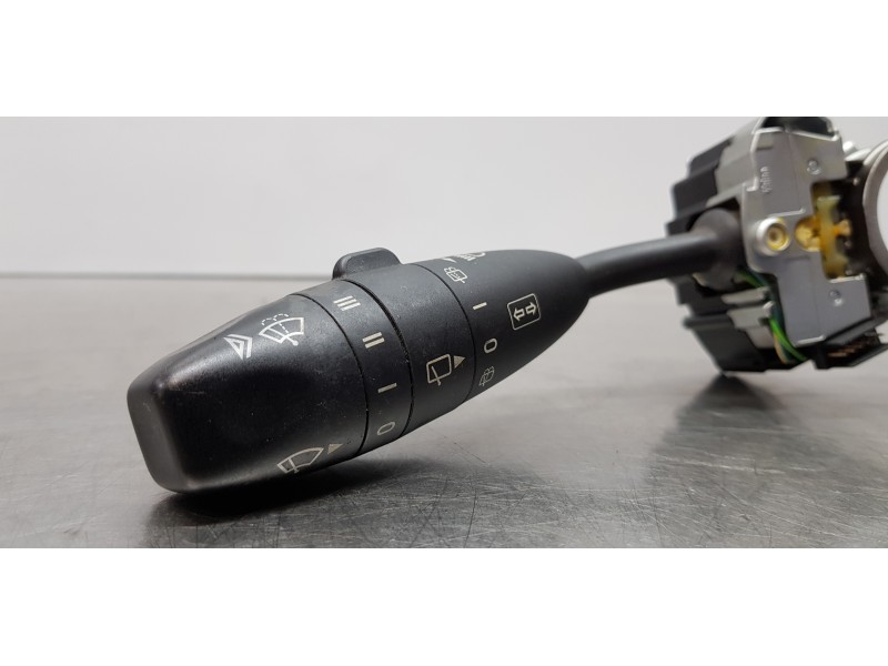 Recambio de mando intermitentes para mercedes clase b (w245) 180 cdi (245.207) referencia OEM IAM A1695450210  