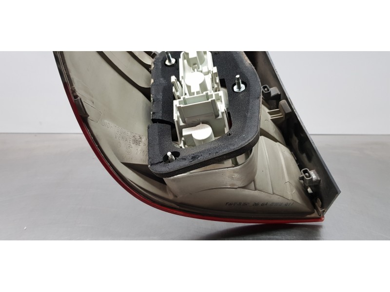 Recambio de piloto trasero derecho para mercedes clase b (w245) 180 cdi (245.207) referencia OEM IAM A1698202664   Recambio de piloto trasero derecho para mercedes clase b (w245) 180 cdi (245.207) referencia OEM IAM A1698202664