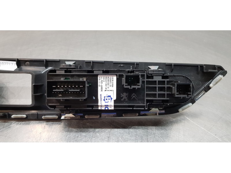 Recambio de mando elevalunas delantero izquierdo para peugeot 3008 active referencia OEM IAM 98248414ZD   Recambio de mando elevalunas delantero izquierdo para peugeot 3008 active referencia OEM IAM 98248414ZD