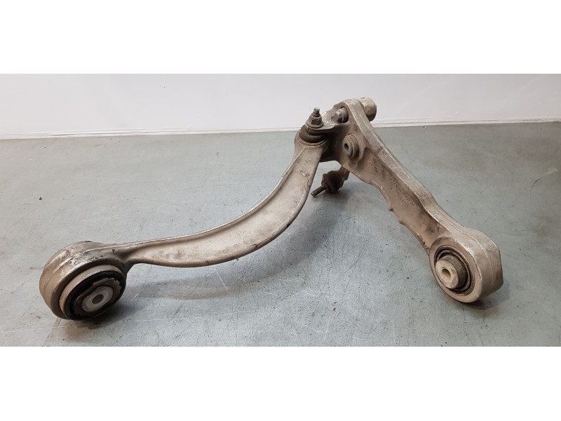 Recambio de brazo suspension inferior delantero izquierdo para jaguar xf 2.2 diesel luxury referencia OEM IAM 3C256  