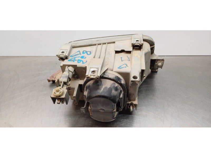 Recambio de faro izquierdo para renault clio i phase iii 1.8 rsi referencia OEM IAM 7701042150  