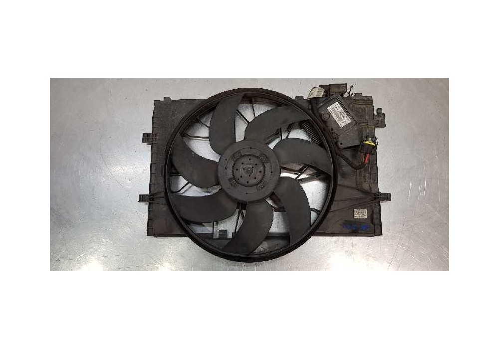 Recambio de electroventilador para mercedes clase c (w203) berlina 200 compressor (203.042) referencia OEM IAM A2035000193  