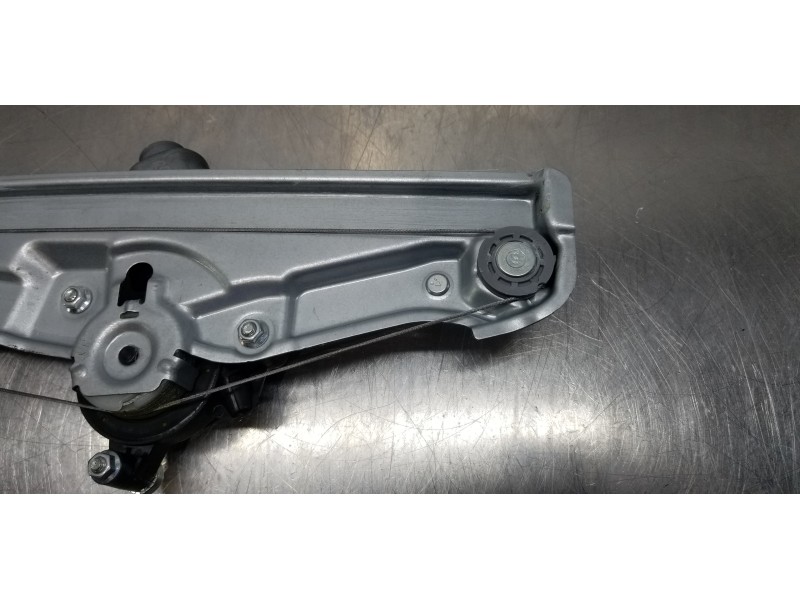 Recambio de elevalunas trasero derecho para hyundai tucson tecno sky referencia OEM IAM 83404N7000 83460N7000 