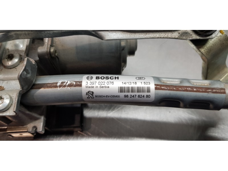 Recambio de motor limpia delantero para peugeot 3008 active referencia OEM IAM 9824762480   Recambio de motor limpia delantero para peugeot 3008 active referencia OEM IAM 9824762480