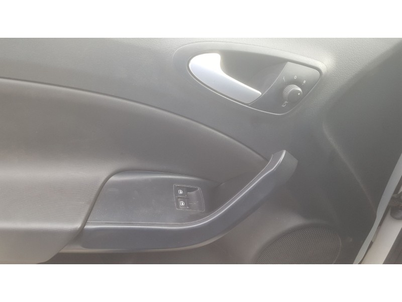 seat ibiza sc (6j1) del año 2009