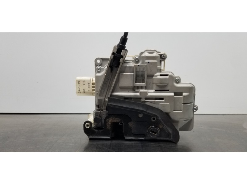 Recambio de cerradura puerta trasera derecha para seat leon (1p1) reference referencia OEM IAM 1P0839016  