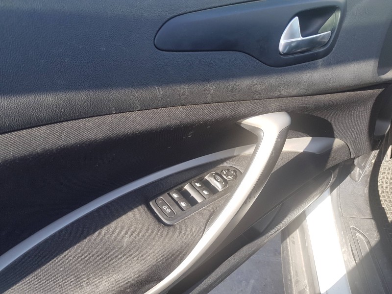 citroen c5 berlina del año 2012