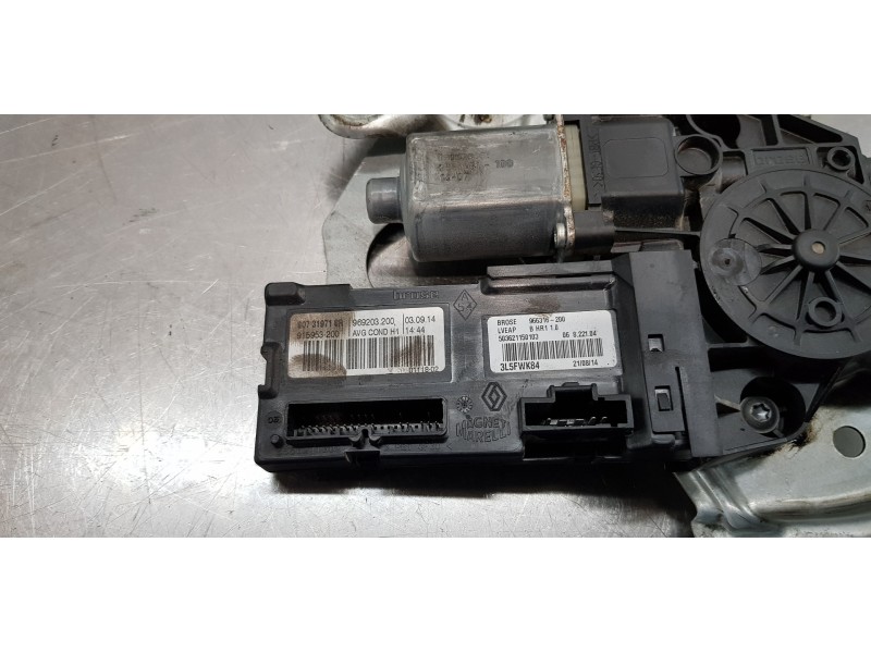 Recambio de elevalunas delantero izquierdo para renault scenic iii grand dynamique referencia OEM IAM 807212569R   Recambio de elevalunas delantero izquierdo para renault scenic iii grand dynamique referencia OEM IAM 807212569R