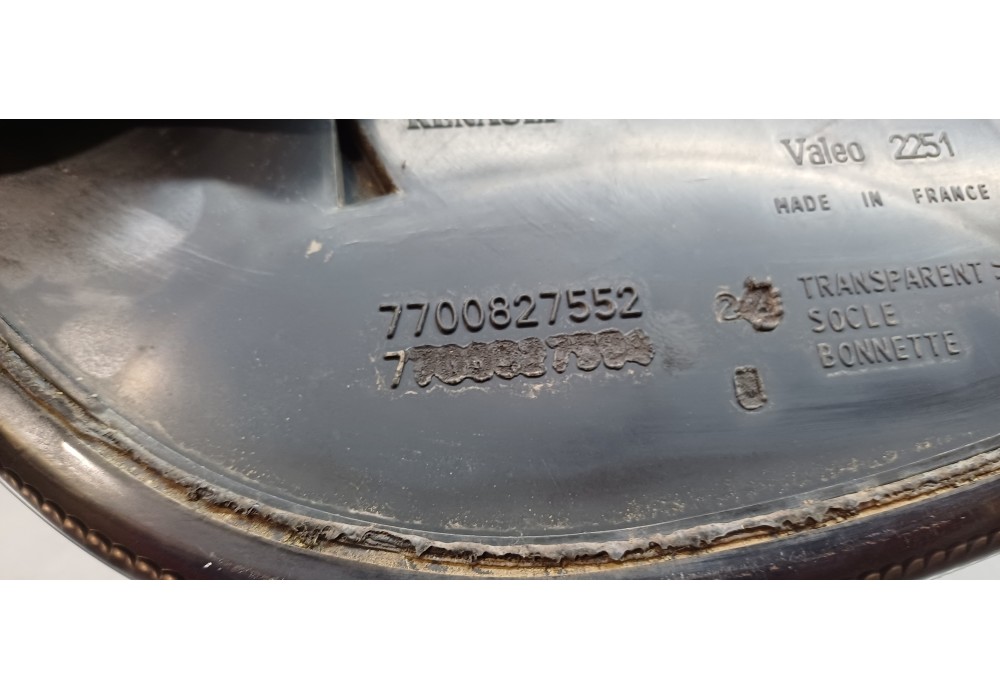 Recambio de piloto trasero derecho para renault clio i phase iii 1.8 rsi referencia OEM IAM 7701034742 7700827552  Recambio de piloto trasero derecho para renault clio i phase iii 1.8 rsi referencia OEM IAM 7701034742 7700827552