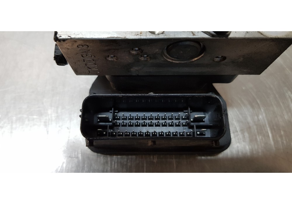 Recambio de abs para kia sportage concept 4x2 referencia OEM IAM 589203U310   Recambio de abs para kia sportage concept 4x2 referencia OEM IAM 589203U310