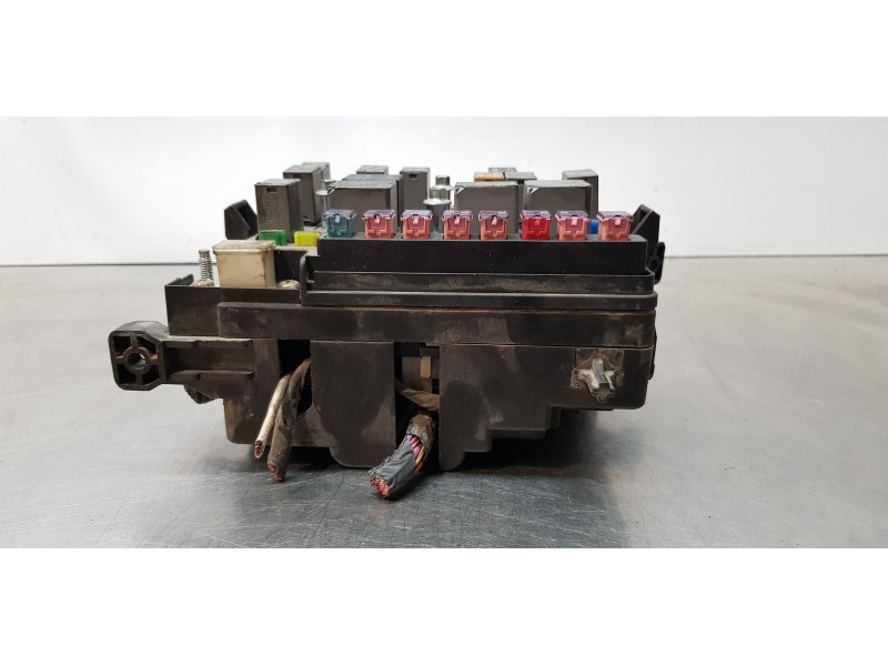 Recambio de caja reles / fusibles para kia cerato 1.6 lx berlina (4-ptas.) referencia OEM IAM 919552F112   Recambio de caja reles / fusibles para kia cerato 1.6 lx berlina (4-ptas.) referencia OEM IAM 919552F112