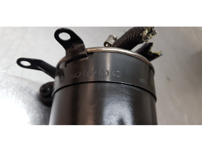 Recambio de soporte filtro gasoil para mercedes clase cls (w219) 320 cdi (219.322) referencia OEM IAM A6420920040  