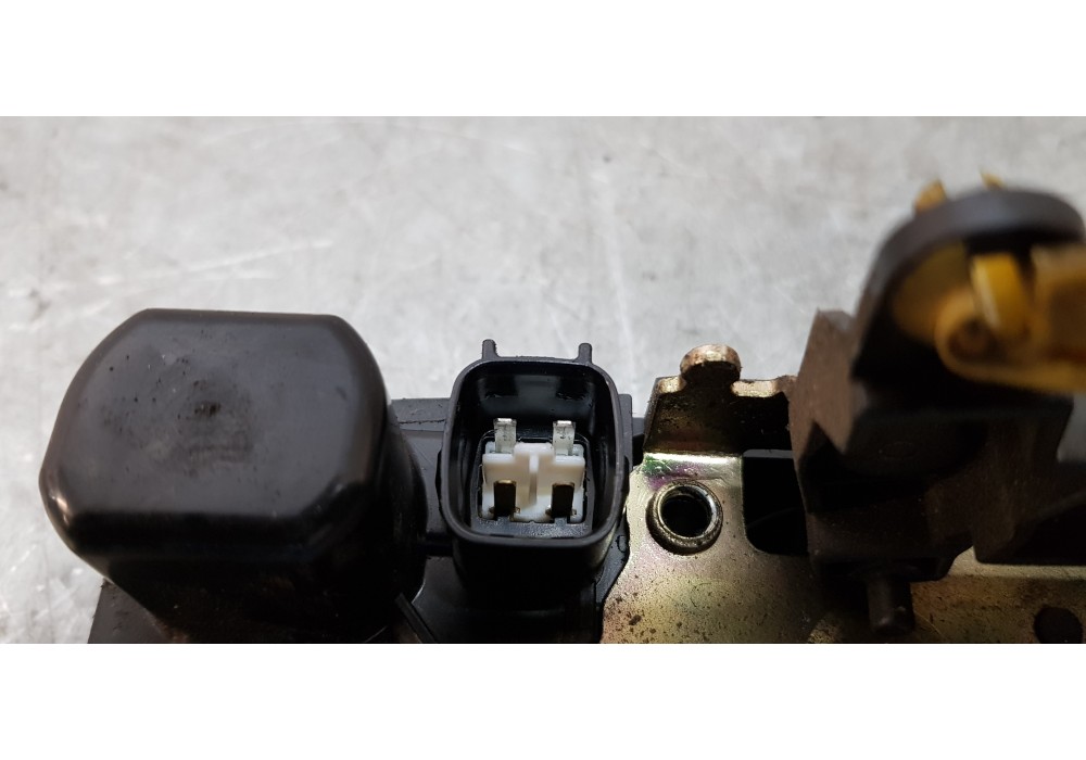 Recambio de cerradura puerta delantera derecha para chrysler voyager (rg) 3.3 lx grand voyager referencia OEM IAM 4894522AA  