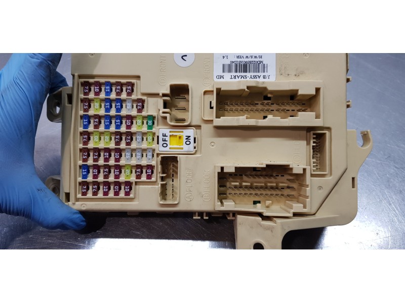 Recambio de caja reles / fusibles para hyundai elantra (md) tecno referencia OEM IAM 919503X022  