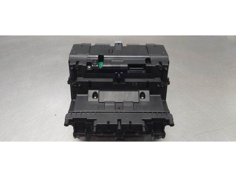 Recambio de pantalla multifuncion para hyundai kona klass 2wd referencia OEM IAM 94310J9110 94310J9110TRY 