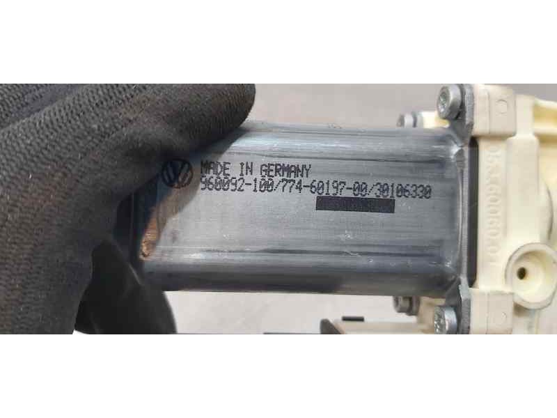Recambio de motor elevalunas trasero derecho para volkswagen passat berlina (3c2) advance referencia OEM IAM 1K0959704P  