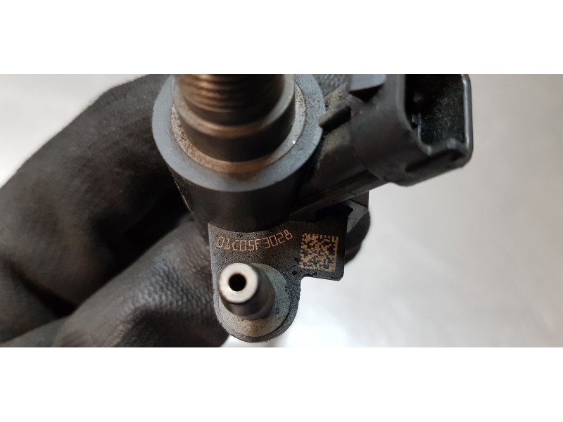 Recambio de inyector para jaguar xf 2.7 v6 diesel luxury referencia OEM IAM 9X2Q9K546DB  