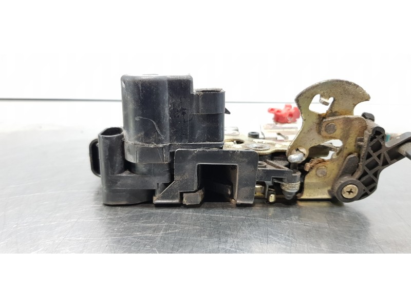 Recambio de cerradura puerta trasera izquierda para ssangyong rexton rx 270 full referencia OEM IAM 7132008002   Recambio de cerradura puerta trasera izquierda para ssangyong rexton rx 270 full referencia OEM IAM 7132008002