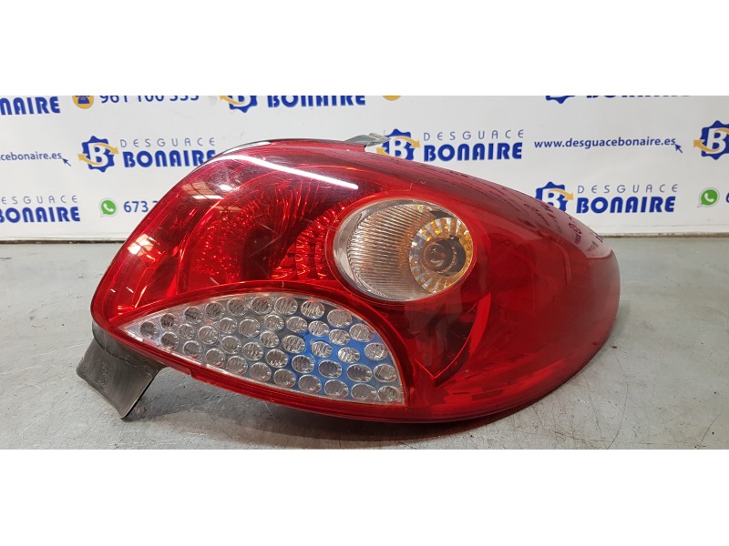 Recambio de piloto trasero derecho para peugeot 206 berlina xs-line referencia OEM IAM 9685618180   Recambio de piloto trasero derecho para peugeot 206 berlina xs-line referencia OEM IAM 9685618180