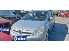 toyota corolla verso (r1) del año 2005