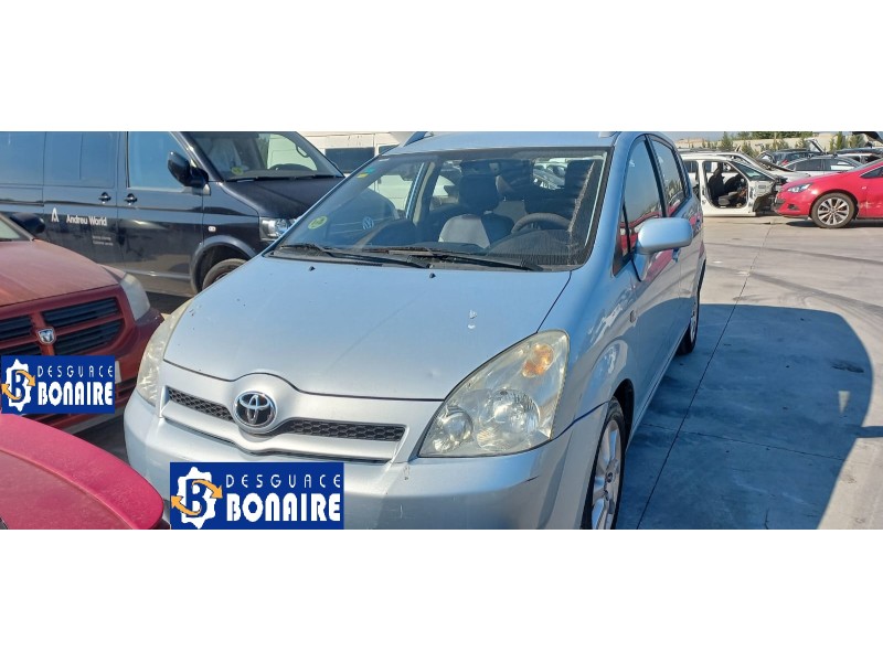 toyota corolla verso (r1) del año 2005