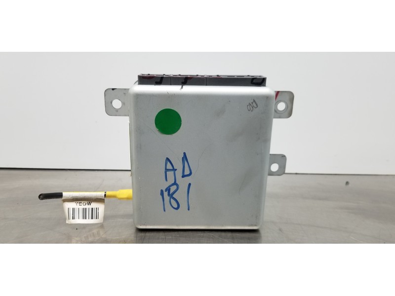 Recambio de modulo confort para ssangyong rodius xdi referencia OEM IAM 8716121111  