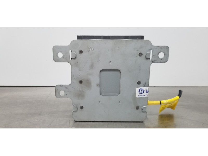 Recambio de modulo confort para ssangyong rodius xdi referencia OEM IAM 8716121111  