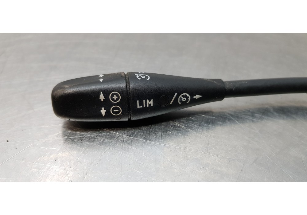 Recambio de mando volante para mercedes clase clk (w209) cabrio 200 compressor (209.442) referencia OEM IAM A0085452624   Recambio de mando volante para mercedes clase clk (w209) cabrio 200 compressor (209.442) referencia OEM IAM A0085452624