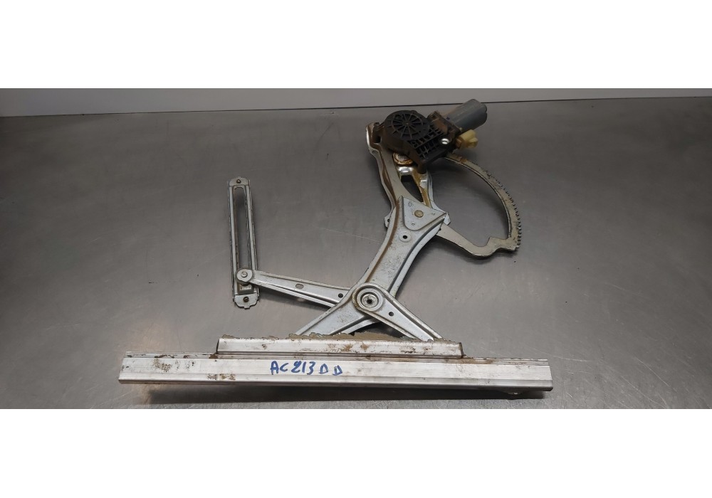 Recambio de elevalunas delantero derecho para mercedes clase m (w163) 270 cdi (163.113) referencia OEM IAM A1637201246 004PA1033