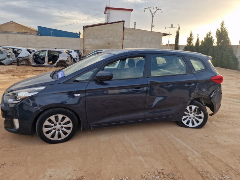 kia carens ( ) del año 2014