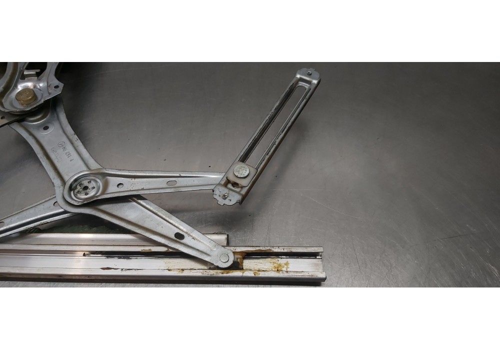 Recambio de elevalunas delantero derecho para mercedes clase m (w163) 270 cdi (163.113) referencia OEM IAM A1637201246 004PA1033 Recambio de elevalunas delantero derecho para mercedes clase m (w163) 270 cdi (163.113) referencia OEM IAM A1637201246 004PA1033