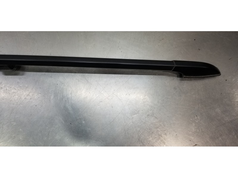 Recambio de barras techo para ssangyong rodius xdi referencia OEM IAM 7986021600 7987021600 