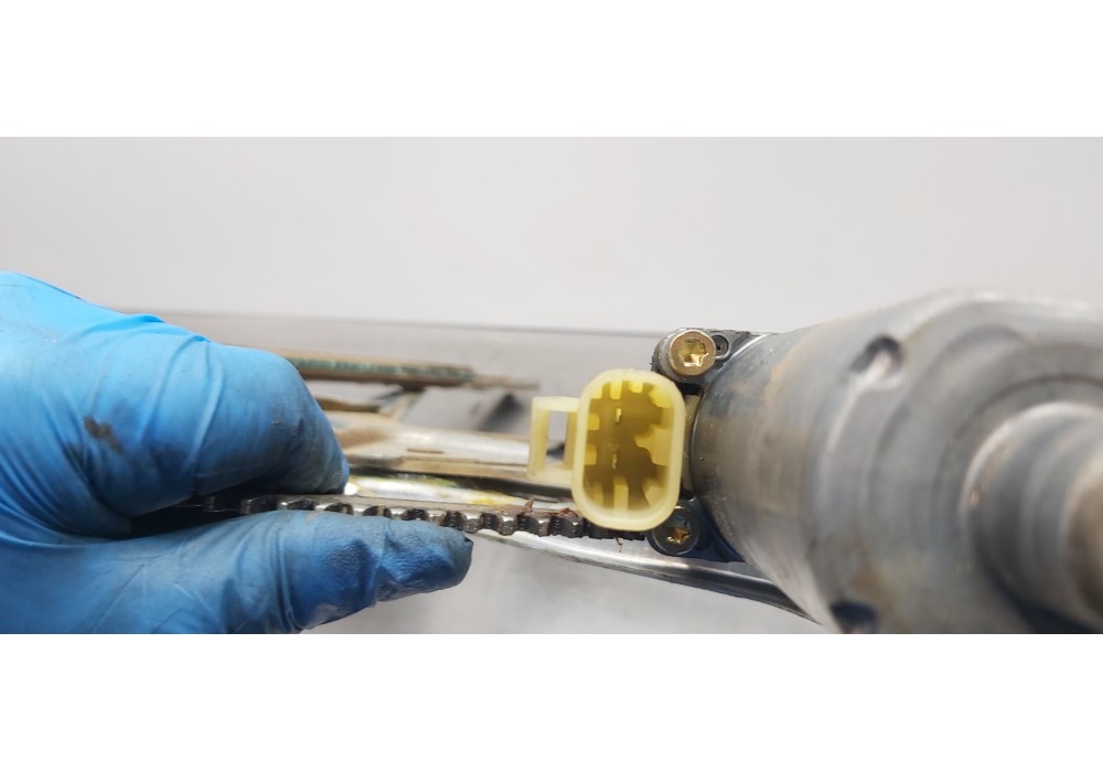 Recambio de elevalunas delantero derecho para mercedes clase m (w163) 270 cdi (163.113) referencia OEM IAM A1637201246 004PA1033 Recambio de elevalunas delantero derecho para mercedes clase m (w163) 270 cdi (163.113) referencia OEM IAM A1637201246 004PA1033