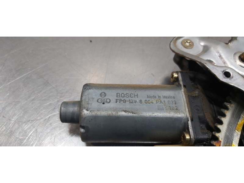 Recambio de elevalunas delantero derecho para mercedes clase m (w163) 270 cdi (163.113) referencia OEM IAM A1637201246 004PA1033
