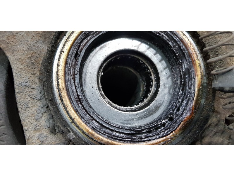 Recambio de mangueta delantera derecha para ssangyong rexton rx 270 full referencia OEM IAM 4122008030  