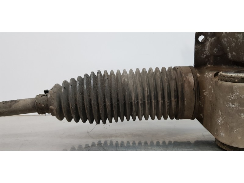 Recambio de cremallera direccion para opel zafira tourer expression referencia OEM IAM 13368200  