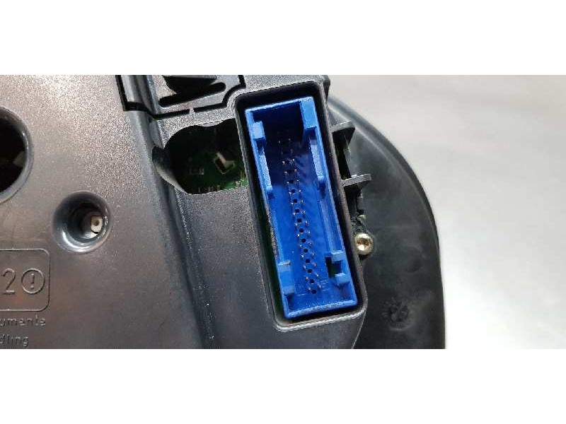 Recambio de cuadro instrumentos para volkswagen passat berlina (3b3) comfortline referencia OEM IAM 3B0920827A  