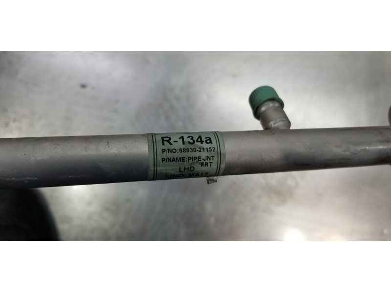 Recambio de tubos aire acondicionado para ssangyong rodius xdi referencia OEM IAM 6863021152  