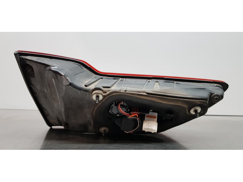 Recambio de piloto trasero derecho interior para kia ceed sportswagon tech referencia OEM IAM 92404J7150  