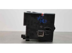 Recambio de caja reles / fusibles para volvo v70 familiar ocean race referencia OEM IAM 8676391   2