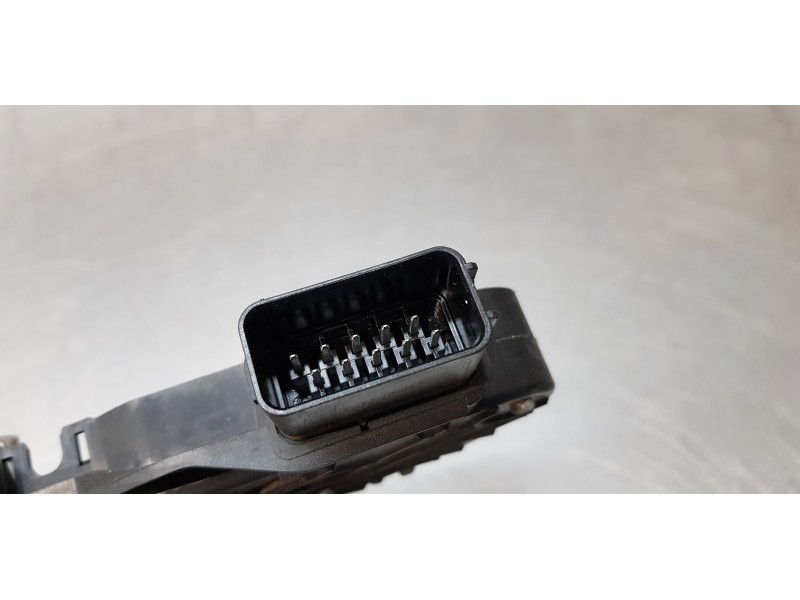 Recambio de cerradura puerta delantera derecha para volvo c30 1.6 d kinetic referencia OEM IAM 30753664  