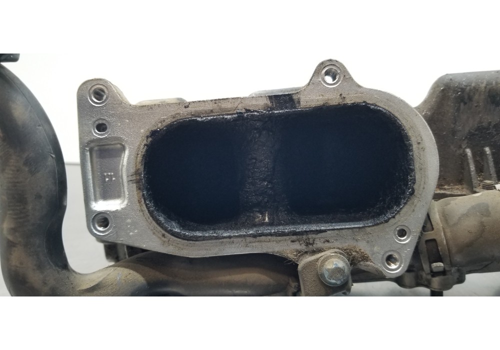 Recambio de colector admision para mercedes clase b (w245) 200 cdi (245.208) referencia OEM IAM A6400901437 A6400901237  Recambio de colector admision para mercedes clase b (w245) 200 cdi (245.208) referencia OEM IAM A6400901437 A6400901237