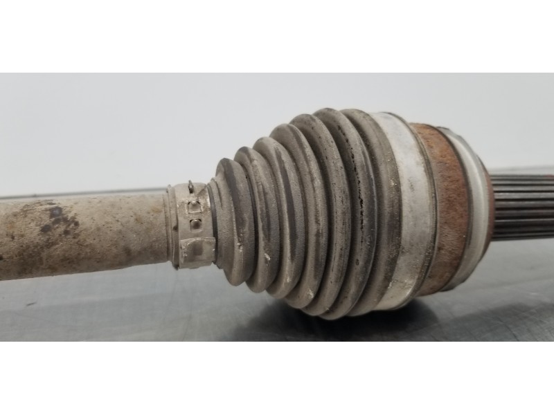 Recambio de transmision trasera derecha para toyota rav 4 advance referencia OEM IAM 4233042060  