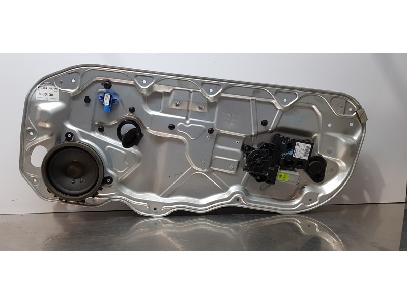 Recambio de elevalunas delantero derecho para volvo c30 1.6 d kinetic referencia OEM IAM 8679979   Recambio de elevalunas delantero derecho para volvo c30 1.6 d kinetic referencia OEM IAM 8679979
